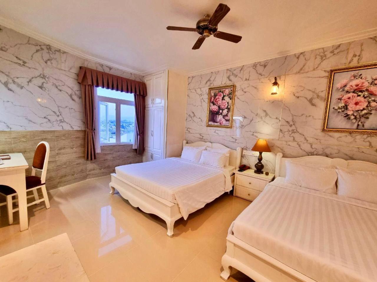 Tulip Hotel 3 Далат Экстерьер фото