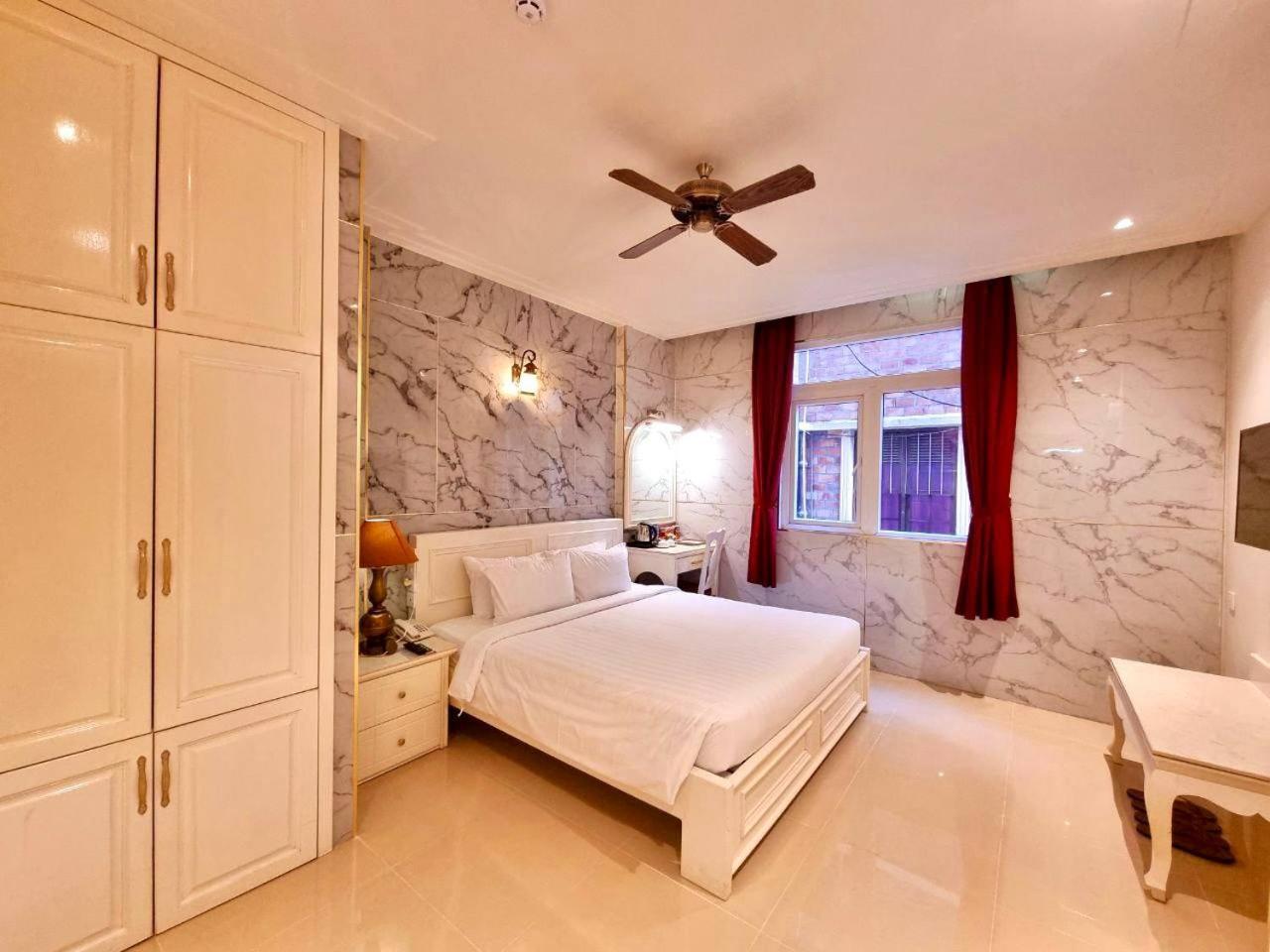 Tulip Hotel 3 Далат Экстерьер фото